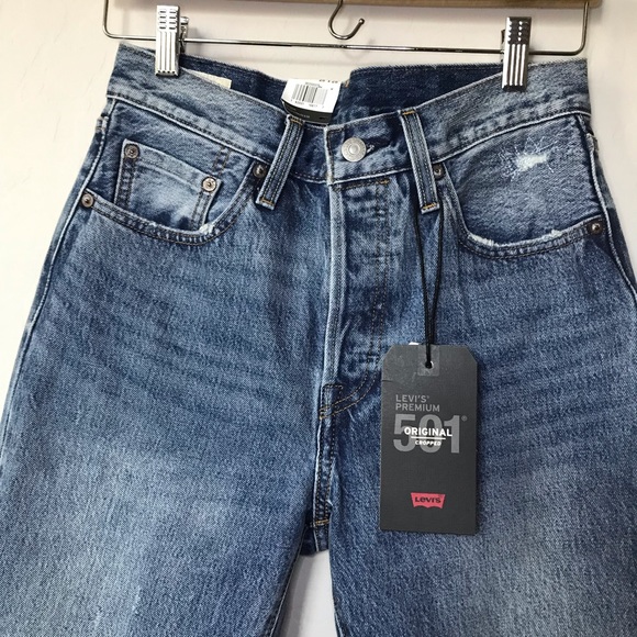 LAST ONE - [Levi’s] 501 Cropped Premium Jeans - Picture 3 of 8
